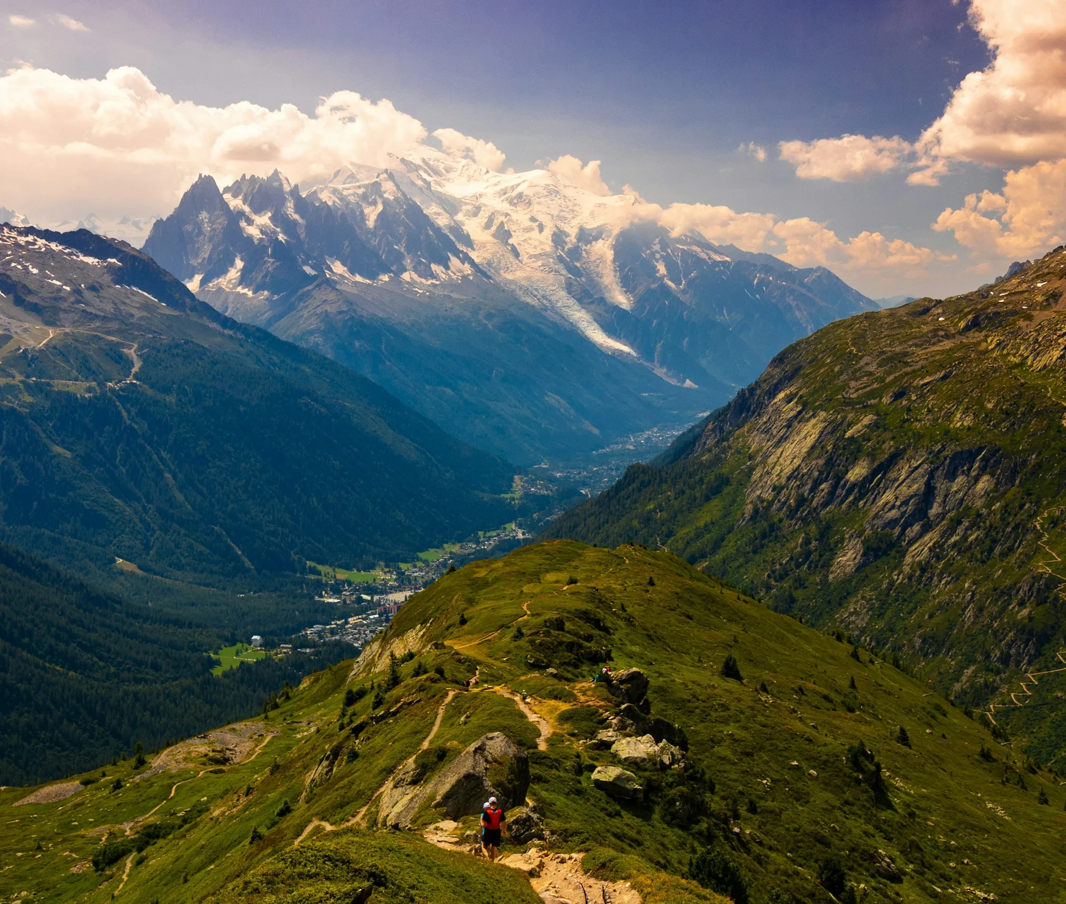 Chamonix valley and the Mont Blanc massif from the trail